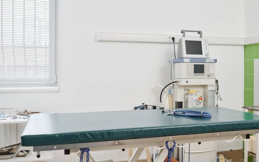 3 Example of hospital lighting, exam room