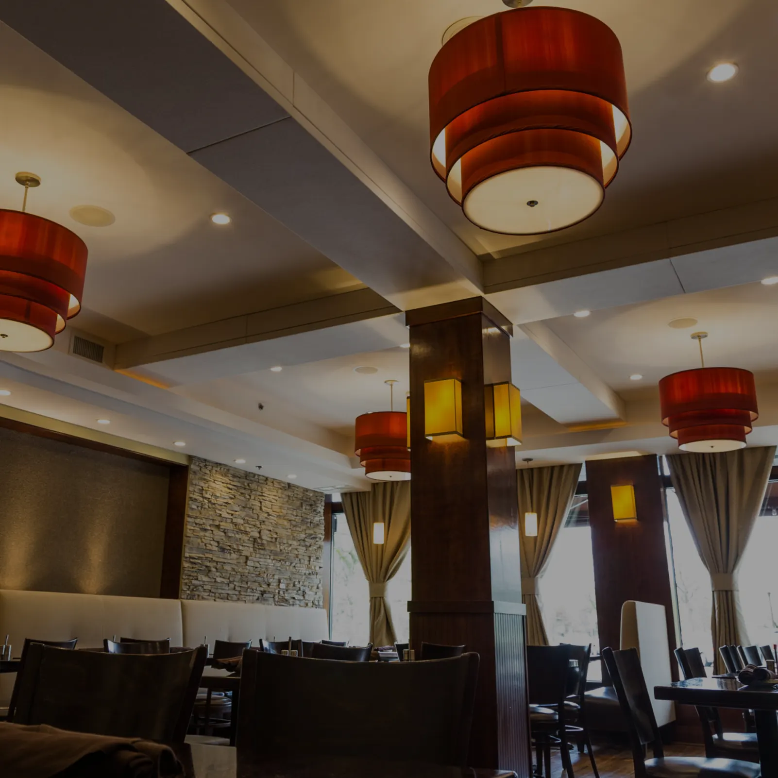 Abigails restaurant lighting
